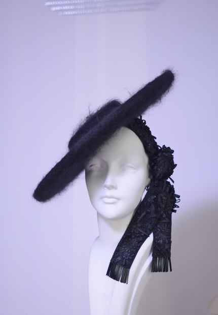 Stephen Jones Millinery Autumn Winter 2017 Jean Patou Provencal boater in mohair with embroidered grosgrain ribbon 07 Jean Patou