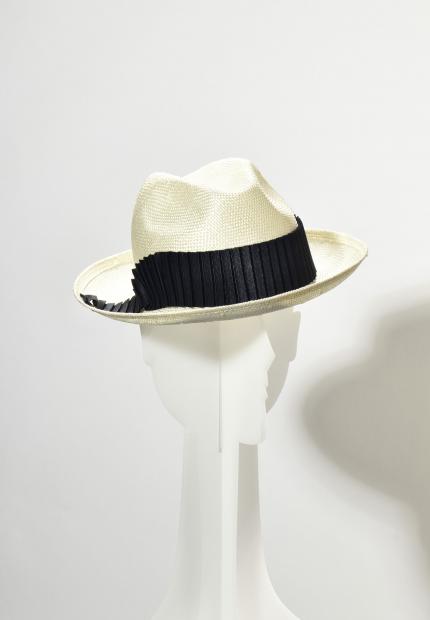 Stephen Jones Millinery Spring Summer 2020 A straw trilby with pleated band