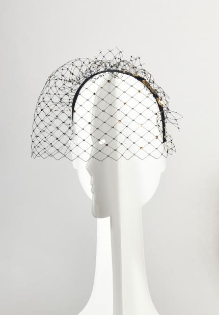 Stephen Jones Millinery Spring Summer 2020 A jewelled veil and headband