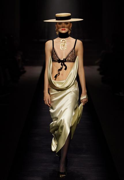 Stephen Jones Daniel Roseberry Schiaparelli Fall Haute Couture 2022