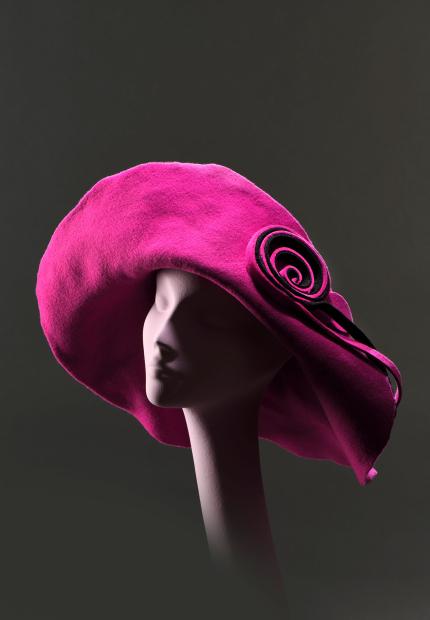 Stephen Jones Millinery A Muse a Paris Autumn Winter 2024 Ladies Hats