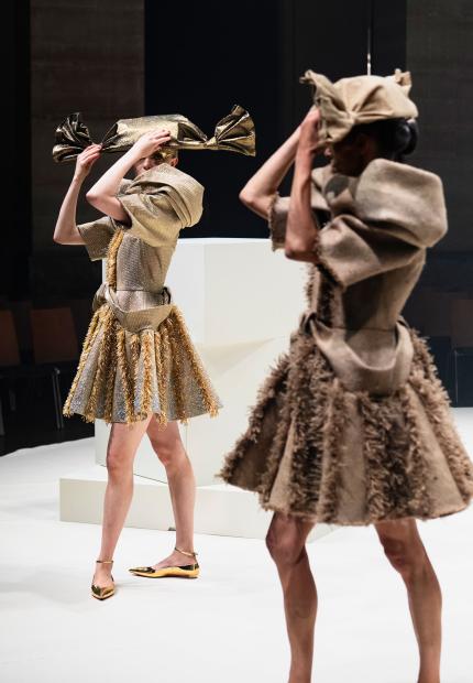 Stephen Jones Viktor and Rolf Autumn Winter 2026 Haute Couture Hats
